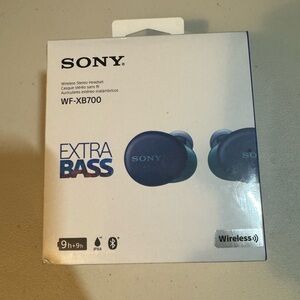Sony WF-XB700 Extra Bass Wireless Headphones Nike Dunk Jordan Retro Adidas Samba